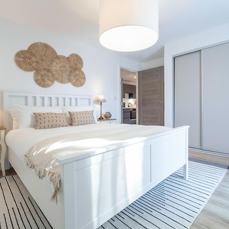 Tranquil Retreats In The Scenic Cotswolds Apartment Stroud  Bagian luar foto