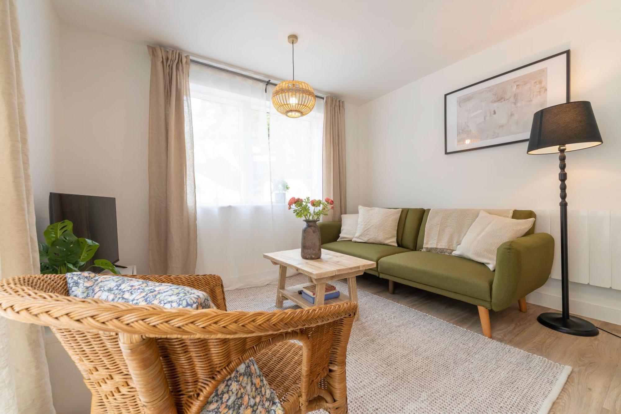 Tranquil Retreats In The Scenic Cotswolds Apartment Stroud  Bagian luar foto
